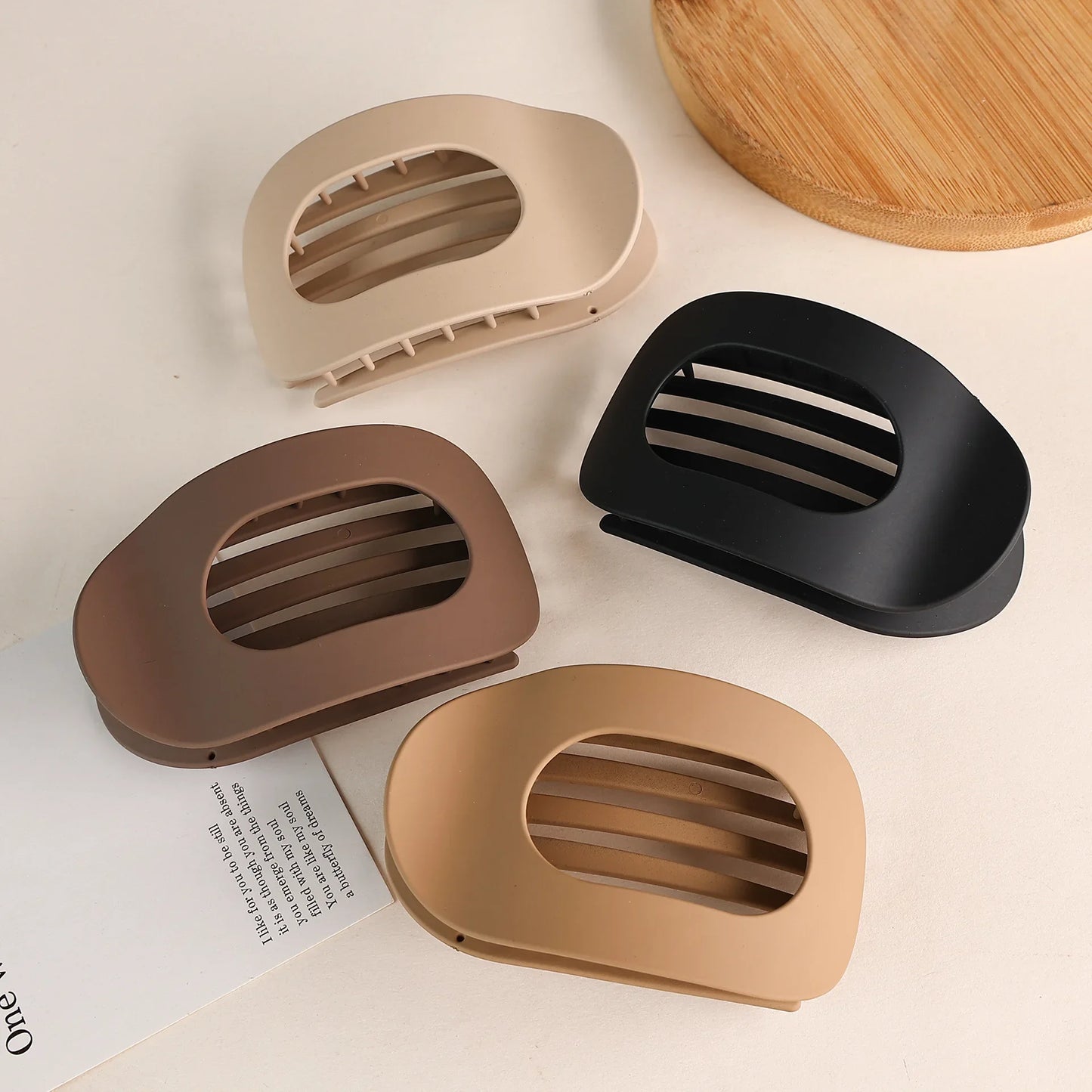 Oval Hair Claw Clip